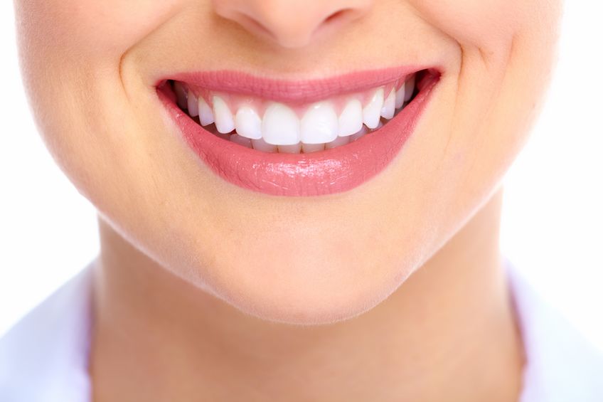 the best way to whiten teeth naturally
